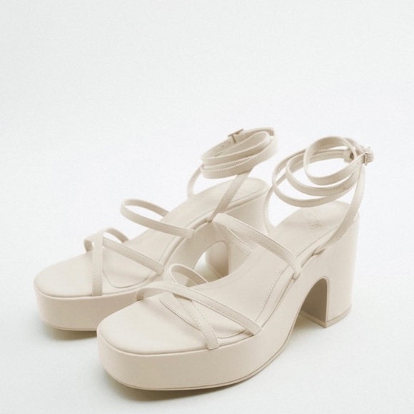 SHOES - Picture 4 of 11